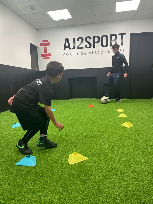 Séance individuelle de coaching football chez AJ2Sport